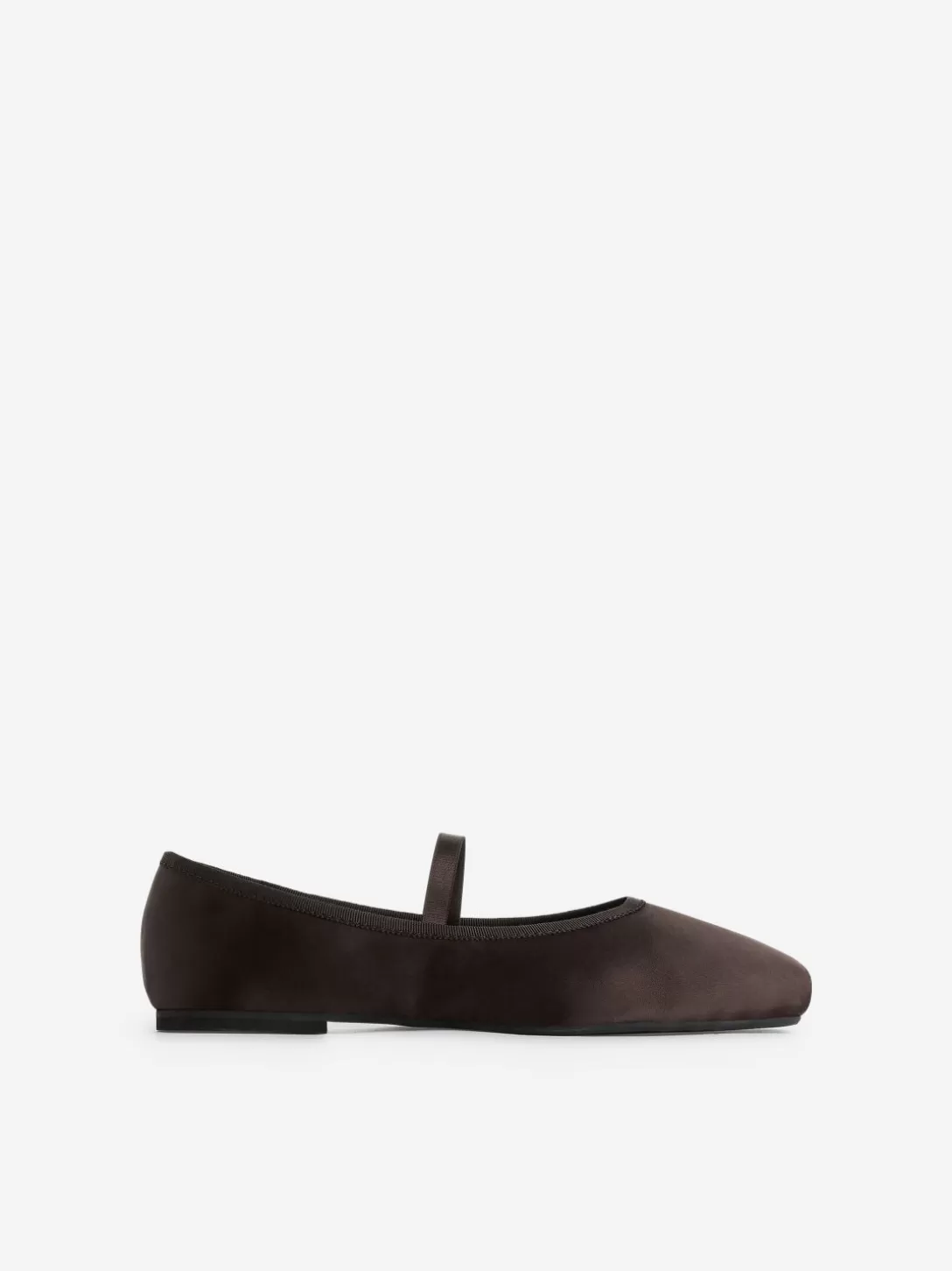 ARKET Ballerinaskor I Satin- Flats