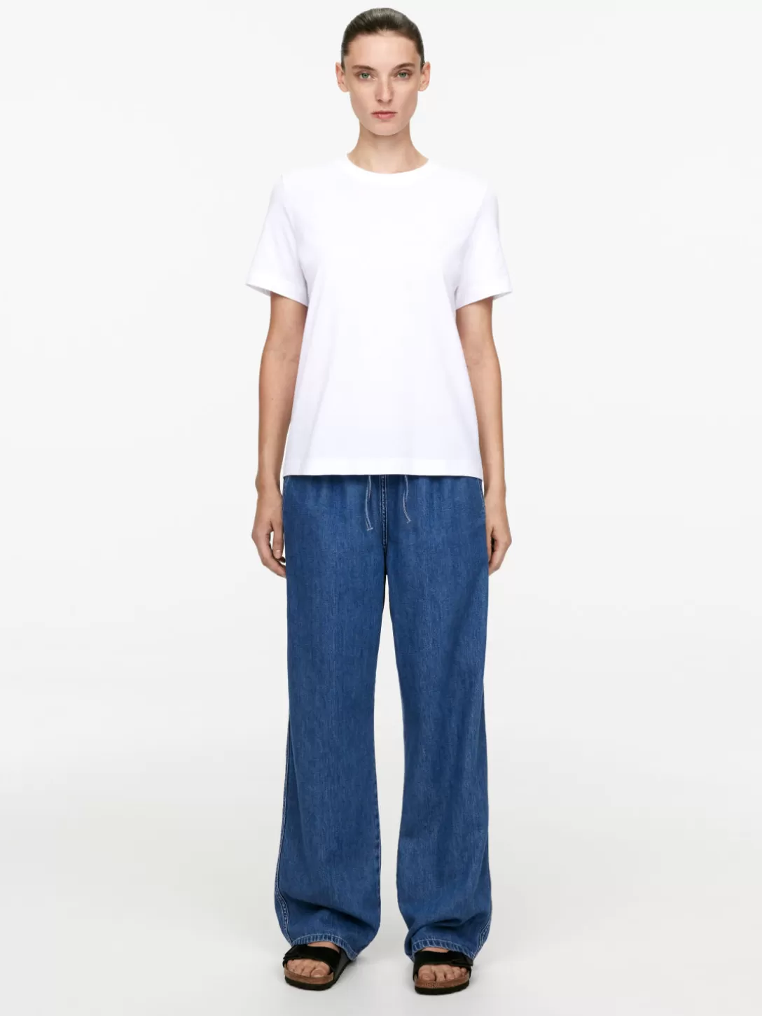 ARKET Denimbyxa Med Dragsko- Jeans