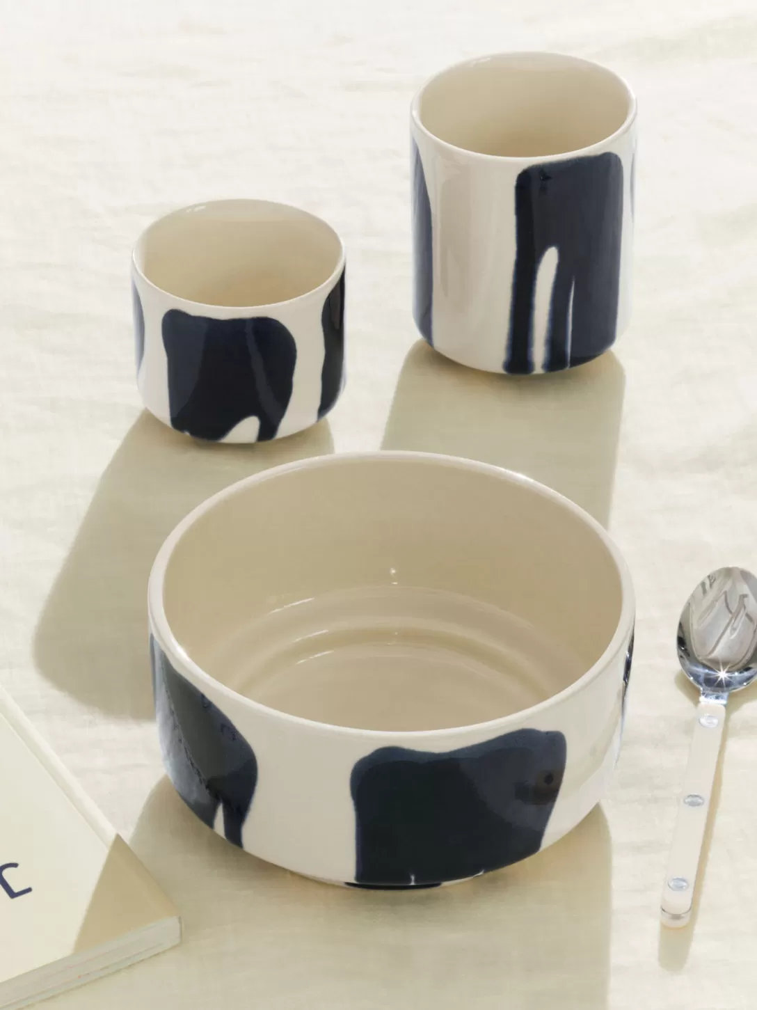 ARKET Muggar I Stengods, 2-pack- Koppar & Muggar | Table Accessories