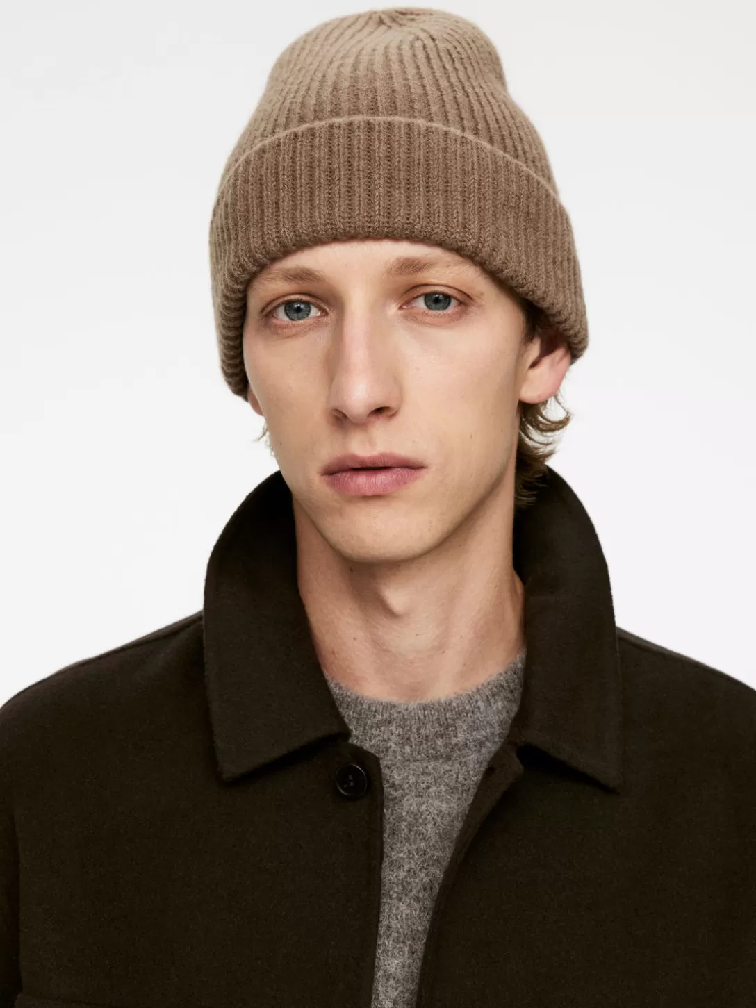 ARKET Ribbstickad Mössa I Ullblandning- Beanies