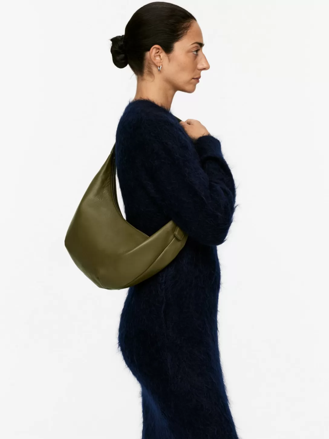 ARKET Rundad Axelremsväska- Crossbody