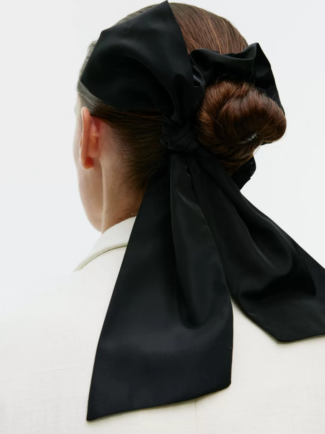 ARKET Scrunchie Med Knytband- Håraccessoarer